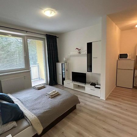 Moderne Studio S Bezplatnym Parkovanim Martin Ngoại thất bức ảnh