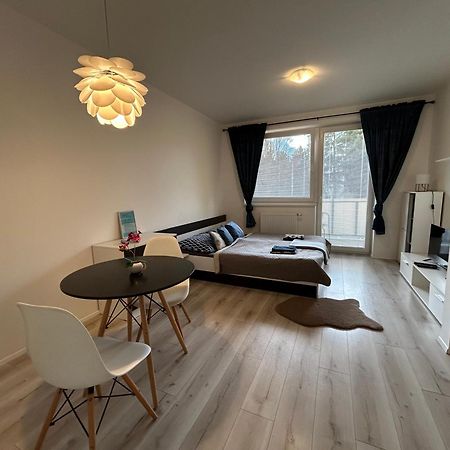 Moderne Studio S Bezplatnym Parkovanim Martin Ngoại thất bức ảnh
